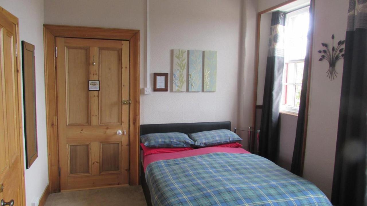 Pine Guest House - Inverness — Photos 2