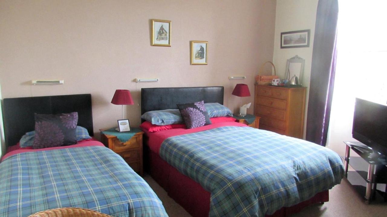 Pine Guest House - Inverness — Photos 1